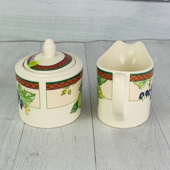 Johnson Brothers AUTUMN GROVE Blueberries Fruit Lidded Sugar Bowl & Creamer Set - Picture 3 of 10